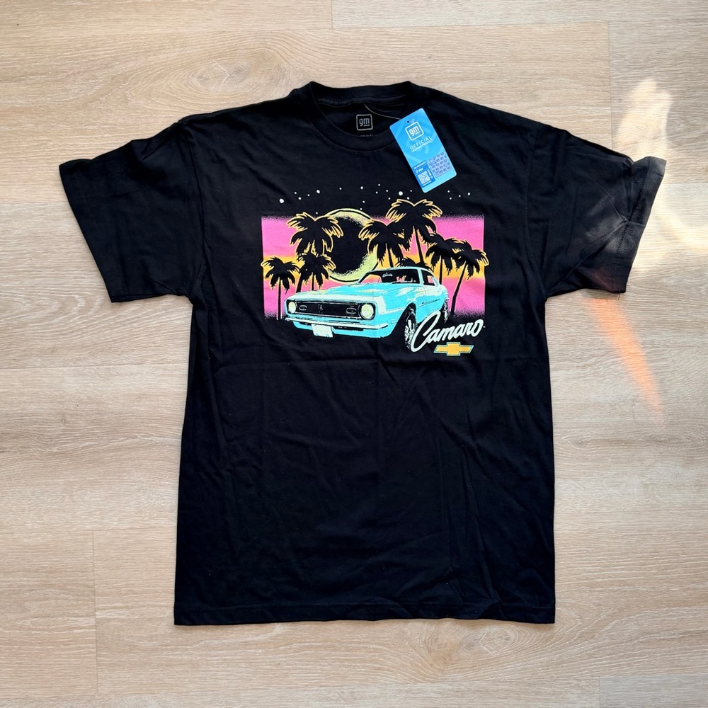 NWT NEW Men Chevrolet Camaro Sunset Graphic T-Shirt 100% Cotton Size S Licensed